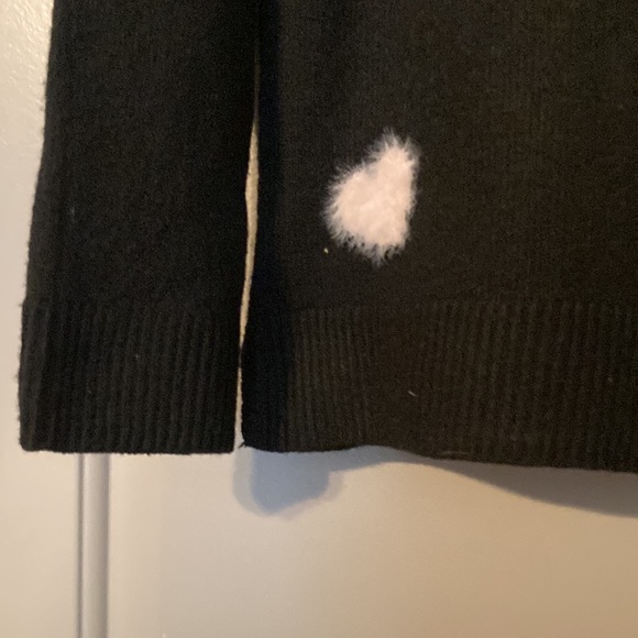Celebrate Together Sweater Womens Med Black With Fuzzy Hearts Knit Hole - Picture 8 of 10